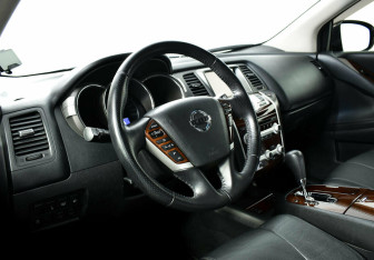 Подержанный автомобиль Nissan Murano Suv 2015 года (11 фото)