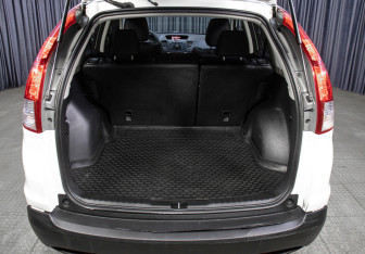 Подержанный автомобиль Honda CR-V 2013 года (10 фото)