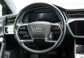 Подержанный автомобиль Audi A7 2019 года (18 фото)