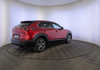 Подержанный автомобиль Mazda CX-30 2021 года (5 фото)