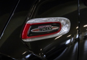 Подержанный автомобиль MINI Hatch 2019 года (4 фото)