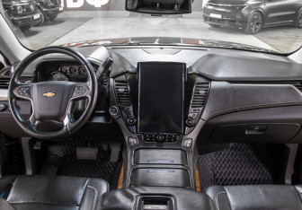 Подержанный автомобиль Chevrolet Tahoe 2016 года (16 фото)