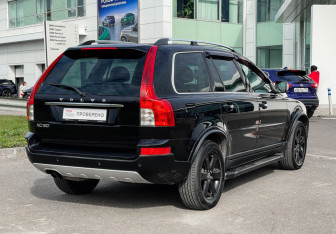 Подержанный автомобиль Volvo XC90 2011 года (5 фото)