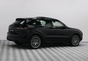 Новый Porsche Cayenne 2023 (2 фото)