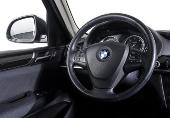 Подержанный автомобиль BMW X3 2014 года (16 фото)