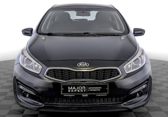 Подержанный автомобиль Kia Ceed Hatchback 2018 года (2 фото)