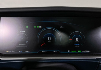 Подержанный автомобиль Voyah Free 2023 года (11 фото)