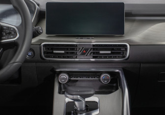 Подержанный автомобиль Belgee X50 2024 года (14 фото)