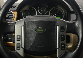 Подержанный автомобиль Land Rover Discovery 2008 года (13 фото)
