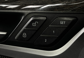 Подержанный автомобиль BMW X3 2019 года (17 фото)