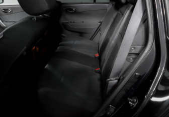 Подержанный автомобиль Renault Koleos 2010 года (10 фото)