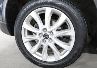 Подержанный автомобиль Mazda CX-5 2012 года (18 фото)