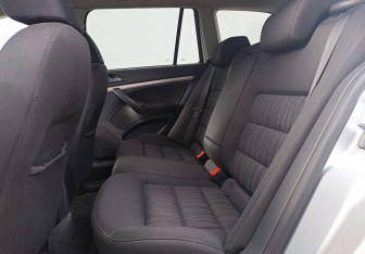 Подержанный автомобиль Skoda Octavia Wagon 2010 года (11 фото)