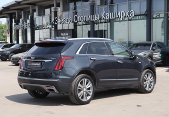 Подержанный автомобиль Cadillac XT5 2021 года (5 фото)