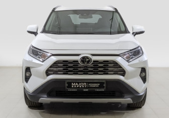 Подержанный автомобиль Toyota RAV4 2020 года (2 фото)