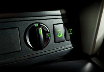 Подержанный автомобиль Toyota Land Cruiser Prado 2013 года (26 фото)