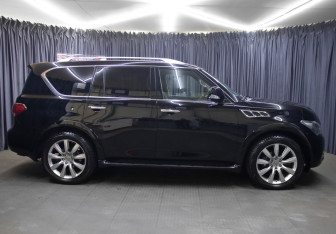Подержанный автомобиль Infiniti QX56 2011 года (4 фото)