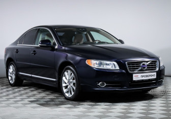 Подержанный автомобиль Volvo S80 2012 года (3 фото)