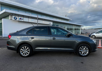 Подержанный автомобиль Skoda Rapid Liftback 2021 года (4 фото)