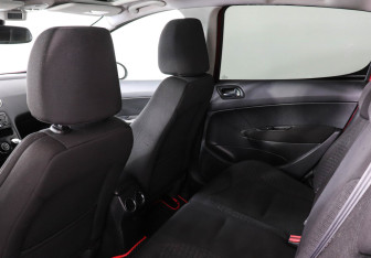 Подержанный автомобиль Peugeot 308 Hatchback 2012 года (8 фото)