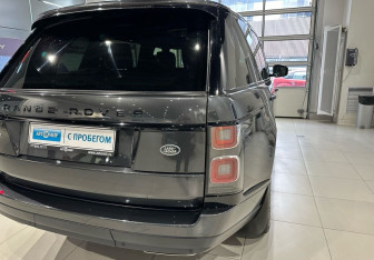 Подержанный автомобиль Land Rover Range Rover 2020 года (10 фото)