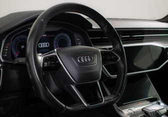 Подержанный автомобиль Audi A6 Sedan 2018 года (18 фото)