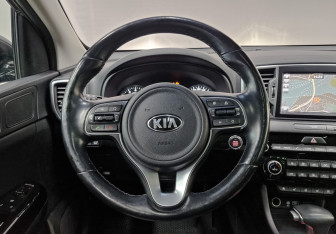 Подержанный автомобиль Kia Sportage 2018 года (22 фото)