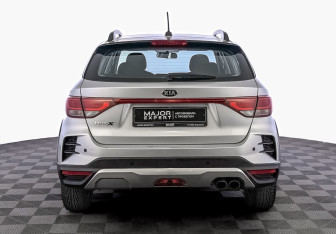 Подержанный автомобиль Kia Rio Hatchback 2021 года (6 фото)