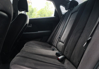 Подержанный автомобиль Hyundai Elantra Sedan 2010 года (9 фото)