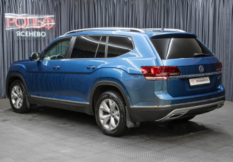 Подержанный автомобиль Volkswagen Teramont 2018 года (7 фото)