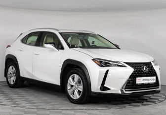 Подержанный автомобиль Lexus UX 2021 года (3 фото)