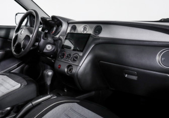 Подержанный автомобиль Mitsubishi Outlander 2003 года (9 фото)