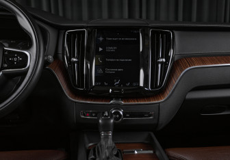 Подержанный автомобиль Volvo XC60 2019 года (14 фото)