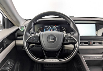 Подержанный автомобиль Evolute i-PRO 2025 года (21 фото)