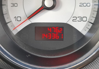 Подержанный автомобиль Peugeot 308 Hatchback 2008 года (18 фото)