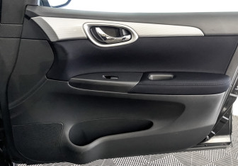 Подержанный автомобиль Nissan Sentra Sedan 2014 года (25 фото)