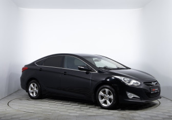 Подержанный автомобиль Hyundai i40 Sedan 2012 года (3 фото)
