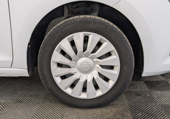 Подержанный автомобиль Skoda Rapid Liftback 2021 года (12 фото)