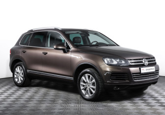 Подержанный автомобиль Volkswagen Touareg 2013 года (3 фото)