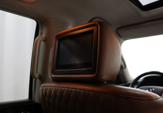 Подержанный автомобиль Infiniti QX80 2018 года (26 фото)