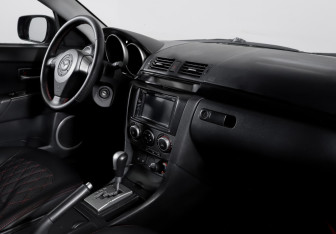 Подержанный автомобиль Mazda 3 Hatchback 2007 года (9 фото)