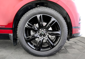 Подержанный автомобиль Land Rover Range Rover Velar 2019 года (18 фото)
