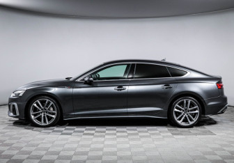 Подержанный автомобиль Audi A5 Liftback 2020 года (8 фото)
