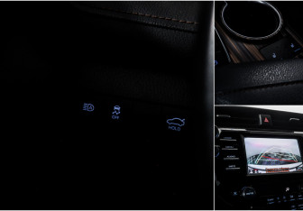 Подержанный автомобиль Toyota Camry Sedan 2019 года (18 фото)