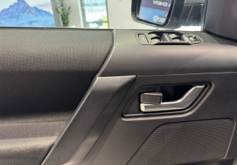 Подержанный автомобиль Land Rover Freelander 2014 года (16 фото)