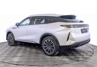 Подержанный автомобиль Exeed RX 2023 года (7 фото)