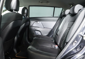 Подержанный автомобиль Kia Sportage 2012 года (20 фото)