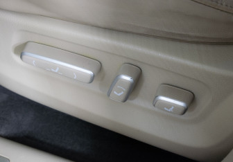 Подержанный автомобиль Hyundai ix55 2011 года (16 фото)