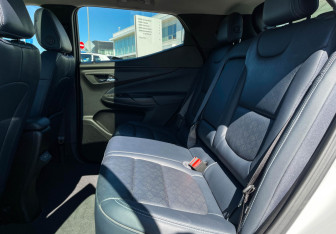 Подержанный автомобиль Chevrolet Bolt 2021 года (4 фото)