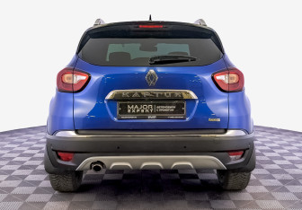 Подержанный автомобиль Renault Kaptur 2021 года (6 фото)